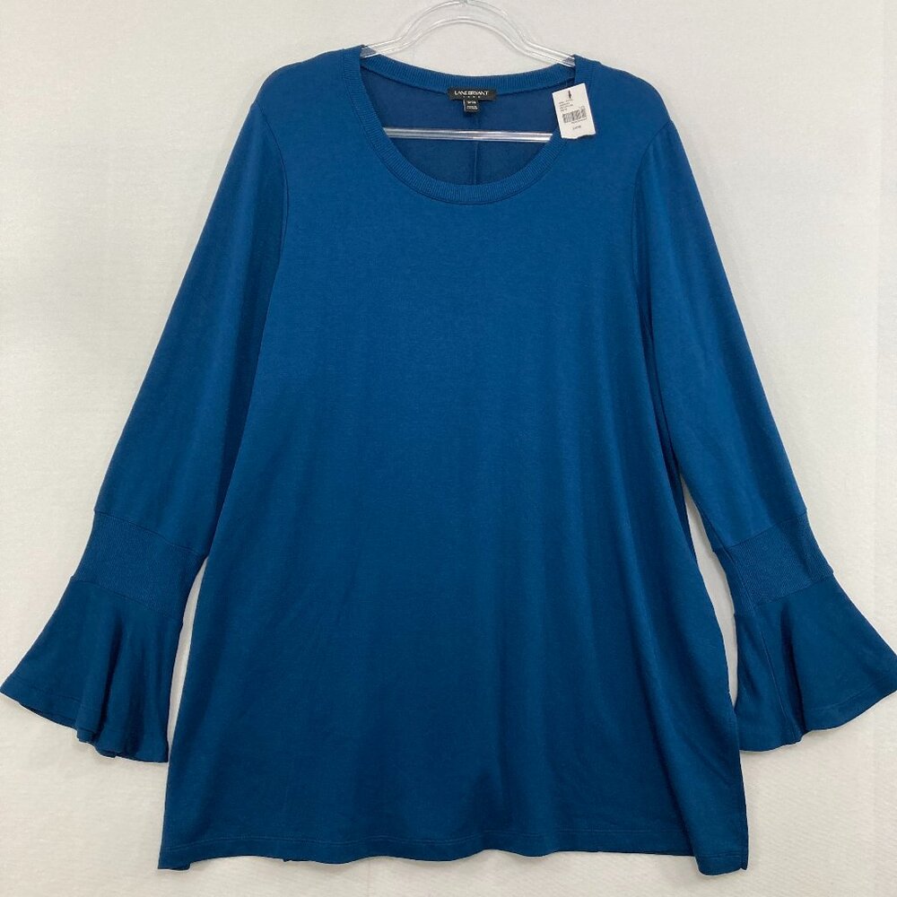 New Lane Bryant size 18/20 Blue‎ Crew Neck Flare Sleeve Soft Tight Knit Sweater